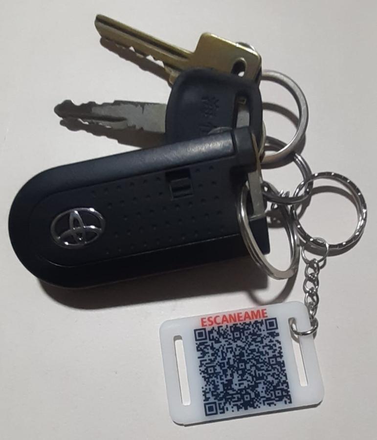 LLAVERO QR